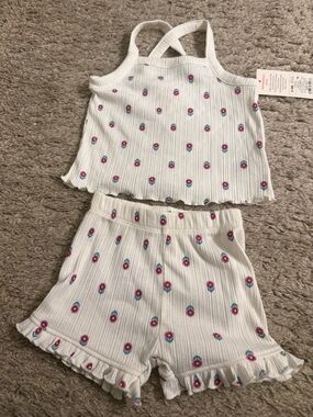 Baby Girl White Purple Floral Print Ribbed Tank & Shorts Set - size 6-9 months